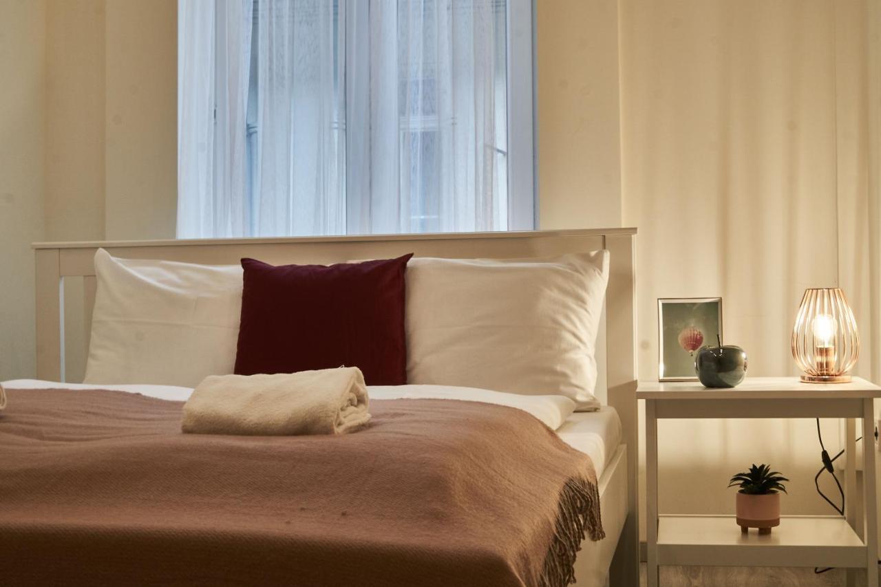 F4 Design Apartment- Budapest Luaran gambar